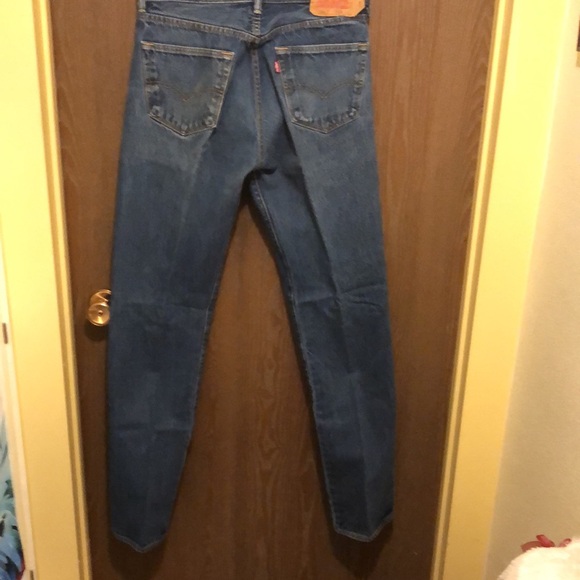 Levi's 501 Jeans Original Button Fly Medium Wash Cotton Straight Leg  34x38 - Picture 2 of 9